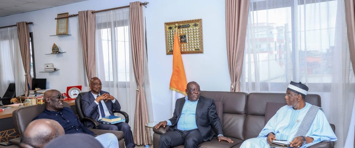 Rencontre de travail et de courtoisie avec Cheickhoul Aima Ousmane Diakite